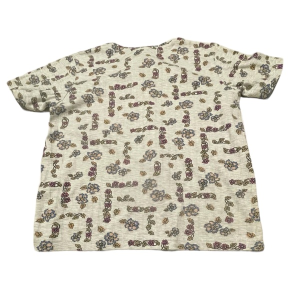 Vintage Grey Floral Tee - Picture 3 of 3
